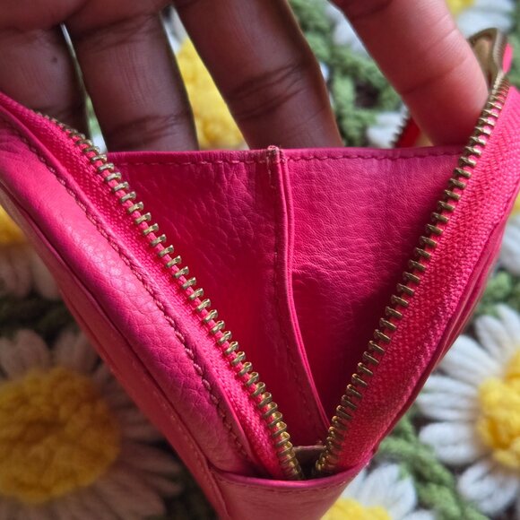 Juicy Couture Pink Leather Small Heart Purse - Picture 12 of 15